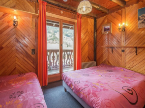 Pleasing Holiday Home in Les Gets Near Ski Area