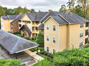 Condo on Kingwood Golf Course ~ 3 Mi to Main St!
