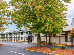 Clarion Inn Belle Vernon