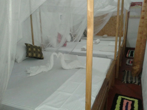 Star Rest Beach Hotel Arugambay