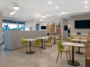 TownePlace Suites Phoenix Glendale Sports & Entertainment District