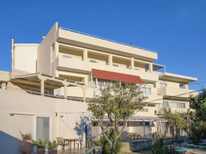 Antonis Apts - Physio Fitness Retreats