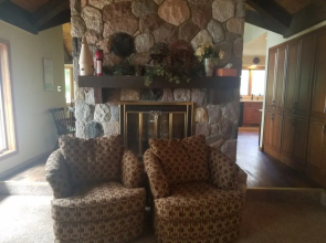 Mercer Lake Resort- Musky Lodge 6 Bedroom Condo