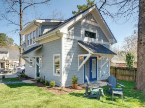 West Atlanta Craftsman Studio With Front Yard!