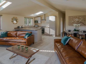 Rowan Lodge, Sleep 6, hot Tub, pet Friendly