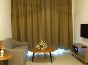 Barrington Square 2 Rooms Apartment at Golden Hill Night Market