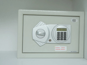 Atlantis Royal Hotel