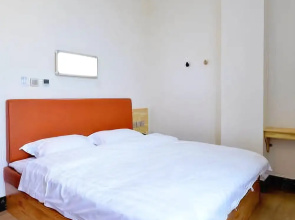 Yijia Hotel Dalian