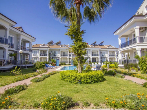 Sea Heaven Legend Apartments