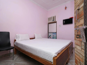 SPOT ON 31021 Hotel Prayag Raj