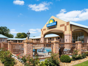 Days Inn by Wyndham Conway