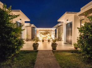 Resort Pool Villa With 5 Bedrooms TS1