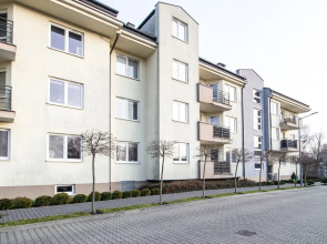 Ursynów Apartment with Garden