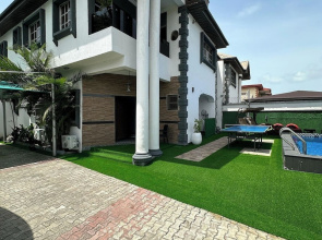 Red Box Apartment