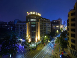 Very Nice Hotel