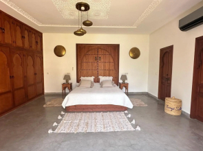 Villa Scil de luxe 3 Suites Piscine chauffée Hamam Jacuzzi extérieur avec vue sur l'Atlas 2 Parkings Privé