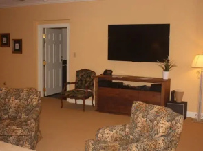 Blue Ridge Golf Cottage