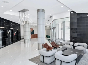 Prime Pentagon City Location Apartment