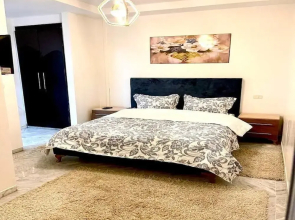 Cozy 1BR Retreat, Steps to Sand