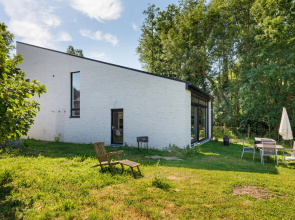 Villa in Kobbegem With Private Garden