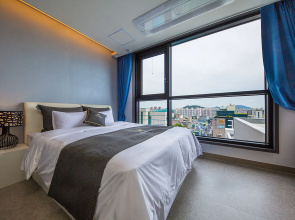 Shine Hotel
