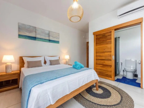 West Wood Holiday Apartment, C6 - Flic en Flac with pool at a quiet location, beautifully decorated and close to the beach