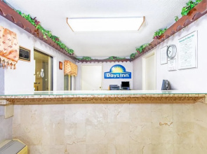 Days Inn Opelika