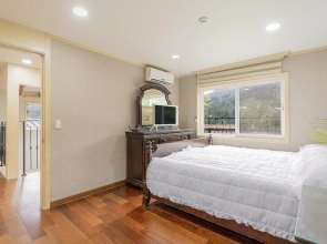 Gapyeong Smurf House Pension