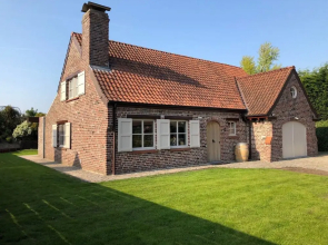 Atmospheric Holiday Home Situated in a Quiet Residential Area near Beach