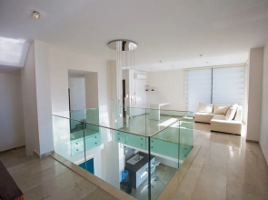 Villa Swan by Akdenizvillam