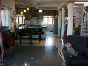 Mahoe Panoramic Haven