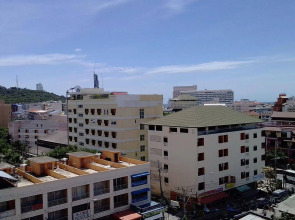 Phuphaya Resort Pattaya