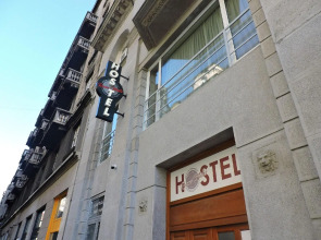 Roommates Hostel