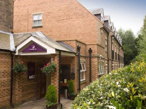 Holmfield Arms Hotel