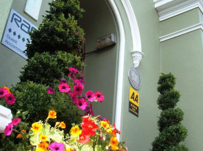 Garnish House Guesthouse