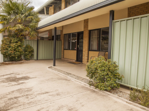 Cherry Lane Apartments