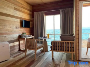 Sisipan Island Water Resort