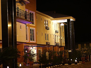 The Carlton Gate Hotel