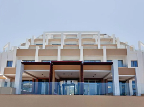 db Seabank Resort and Spa