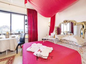 ROMANTIC LOFT with Outside Swimming Pool, 400m from Lugano Station