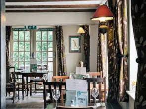 Rose And Crown