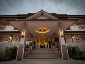 Chiang Kham Grand Villa