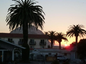 Sundown Inn