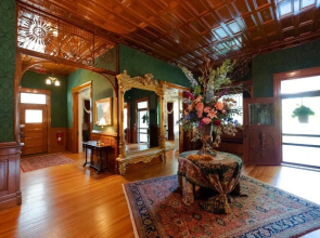 Captain Henderson House