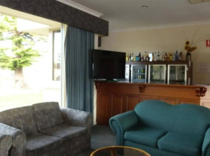 Glenelg Motel