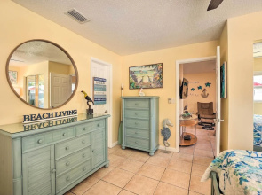 Pet-friendly Dunedin Townhome w/ Private Yard
