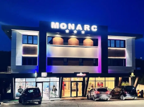MONARC Boutique ApartHotel SELF CHECK-IN
