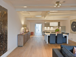 Captain Canalhouse Luxury Apartments