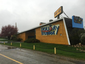 Holiday Lodge Motel Campground