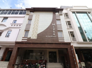 Oyo Flagship 29055 Megha Inn Charbagh